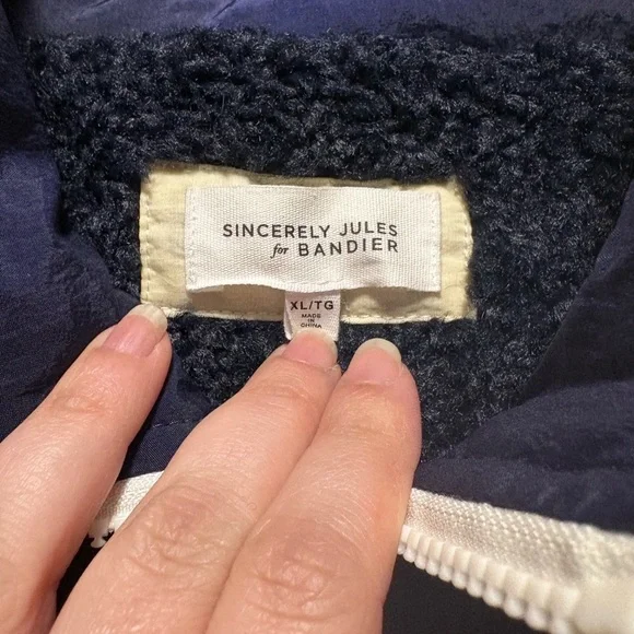 Sincerely Jules for Bandier Navy and Green Cropped Half Zip Sherpa Pullover - Picture 3 of 9